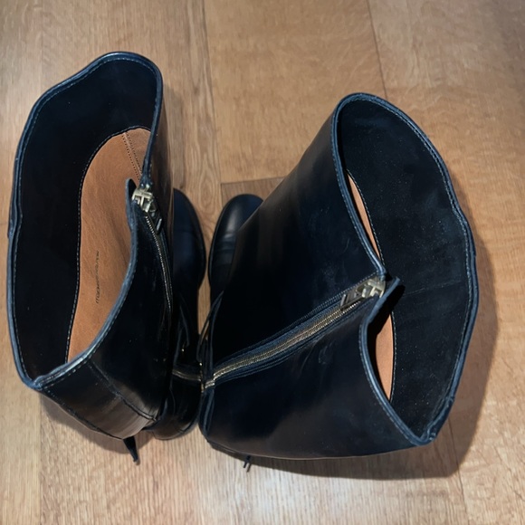 BURBERRY BRAND NEW NEVER WORN BLACK RIDING BOOTS - Picture 4 of 5